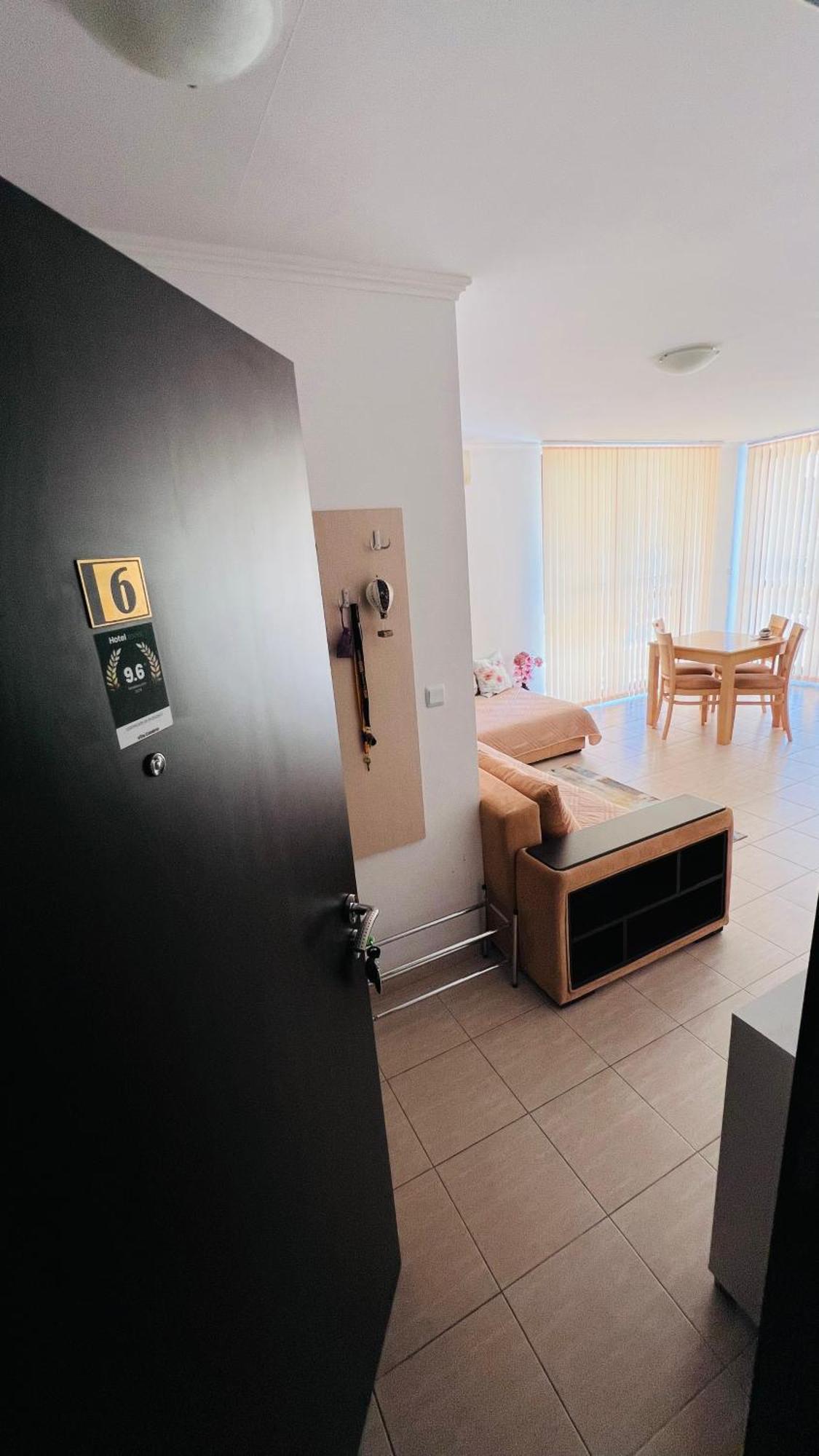 Villa Calabria สวิติ วลัส ภายนอก รูปภาพ